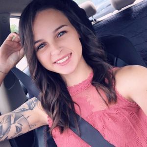 Meet your Posher, Vanessa